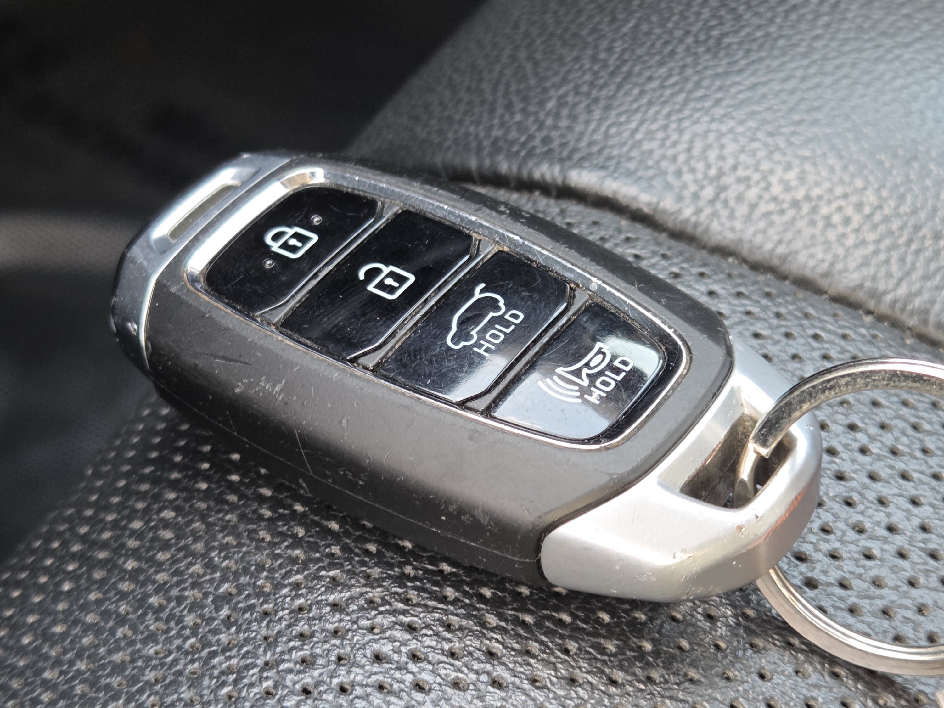 Used 2020 Hyundai Santa Fe Limited AWD/4WD image 40