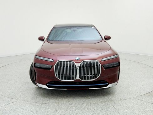 Used 2023 BMW i7 xDrive60 image 2