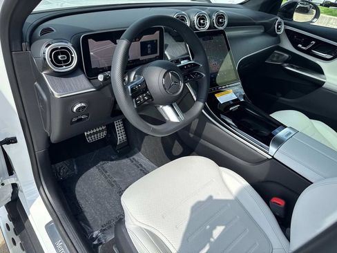 New 2025 Mercedes-Benz GLC 350e GLC 350e image 20