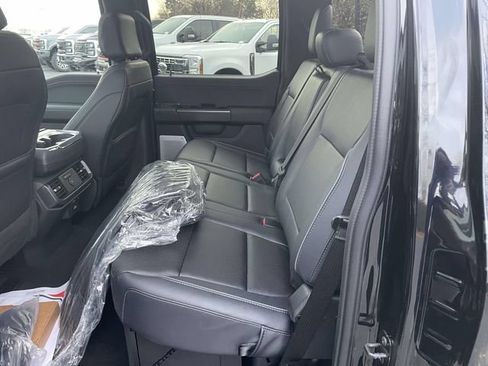 Used 2025 Ford F150 Lariat w/ Equipment Group 502A High AWD/4WD image 29
