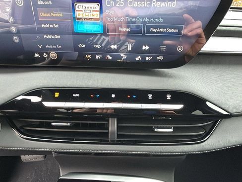 New 2026 Buick Enclave Preferred w/ Power Package image 20