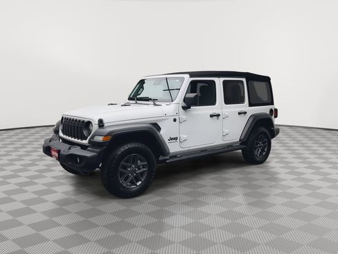 Used 2024 Jeep Wrangler Unlimited Sport AWD/4WD image 33