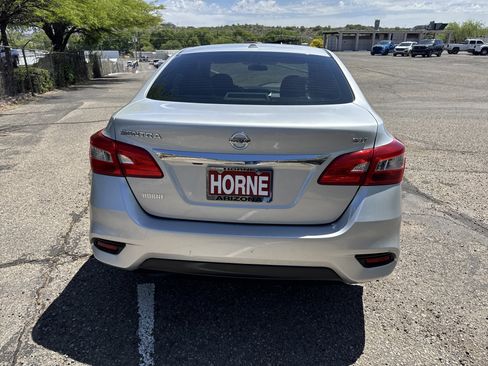 Used 2019 Nissan Sentra SV image 6