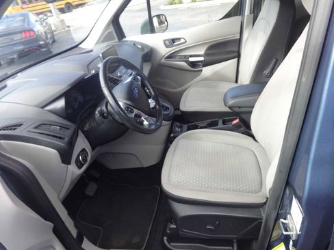 Used 2022 Ford Transit Connect XLT image 15