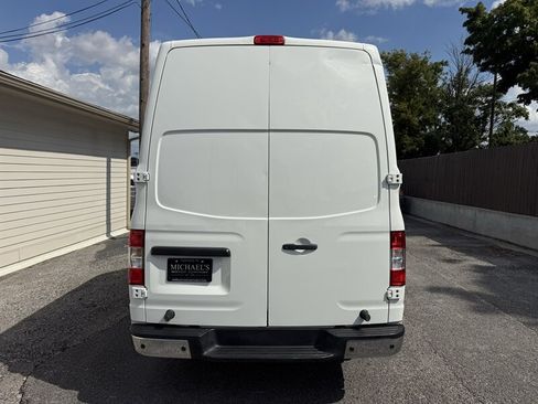 Used 2013 Nissan NV 2500 SV RWD image 15
