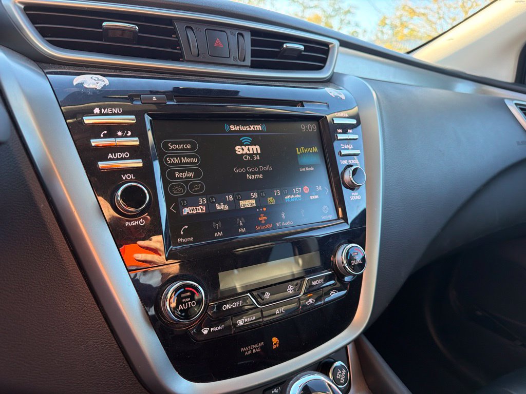 Used 2024 Nissan Murano SV FWD image 8