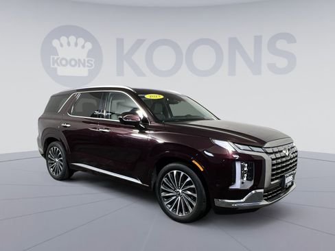 Used 2023 Hyundai Palisade Calligraphy AWD/4WD image 2