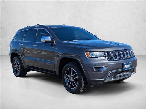 Used 2017 Jeep Grand Cherokee Limited image 3
