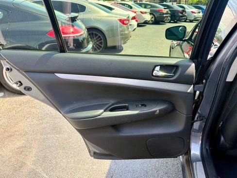 Used 2013 INFINITI G37 x Sedan w/ Premium Pkg AWD/4WD image 34