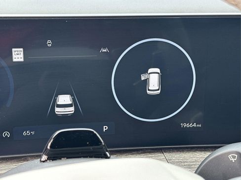 Used 2024 Hyundai Santa Fe Limited image 11