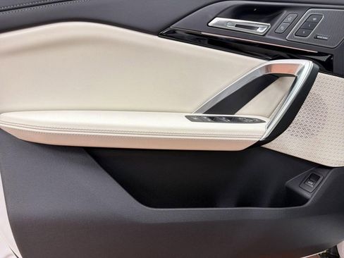 New 2026 BMW X1 xDrive28i image 13