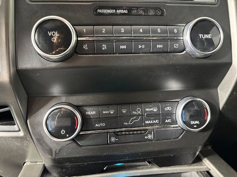 Used 2019 Ford Expedition Max XLT w/ Equipment Group 201A AWD/4WD image 22
