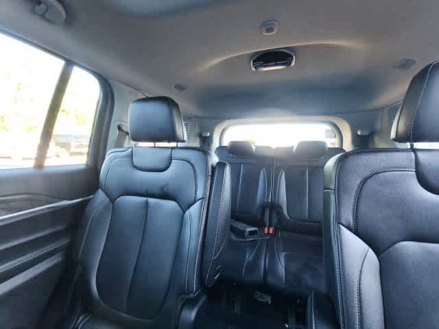 Used 2023 Jeep Grand Cherokee L Limited AWD/4WD image 22