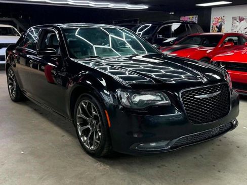 Used 2015 Chrysler 300 S w/ 300S Premium Group RWD image 3