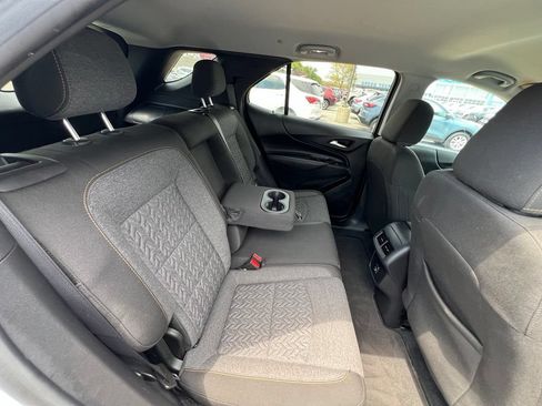 Used 2023 Chevrolet Equinox LT AWD/4WD image 30