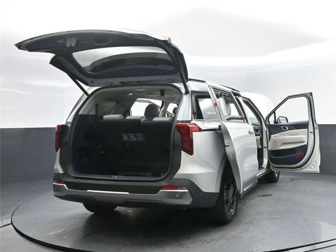 New 2026 Kia Carnival SX image 32