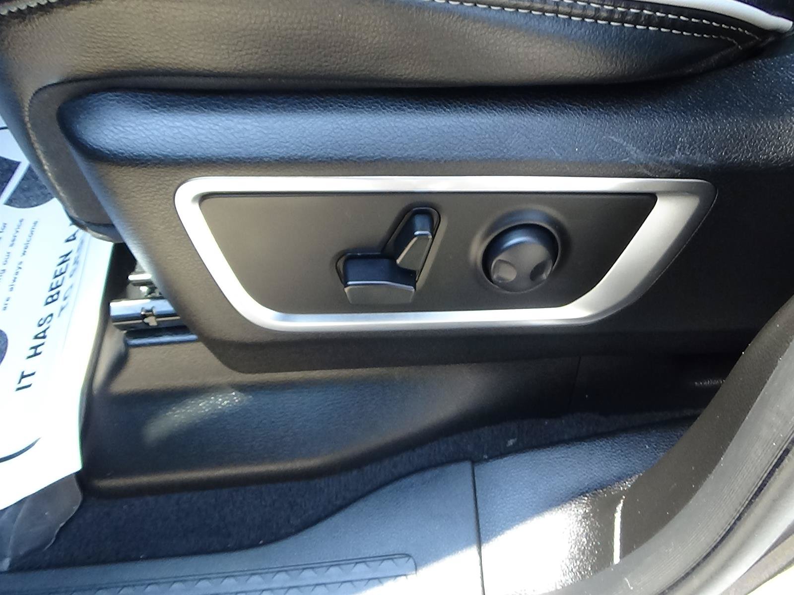 Used 2025 RAM 1500 Laramie w/ Night Edition AWD/4WD image 20