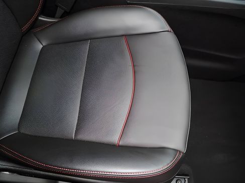 Used 2023 Chevrolet Equinox RS w/ RS Leather Package FWD image 20