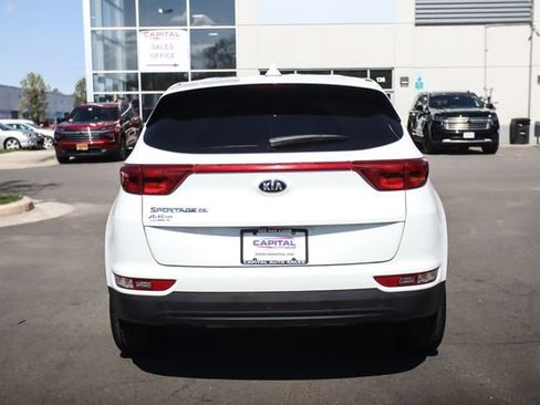 Used 2018 Kia Sportage LX image 10