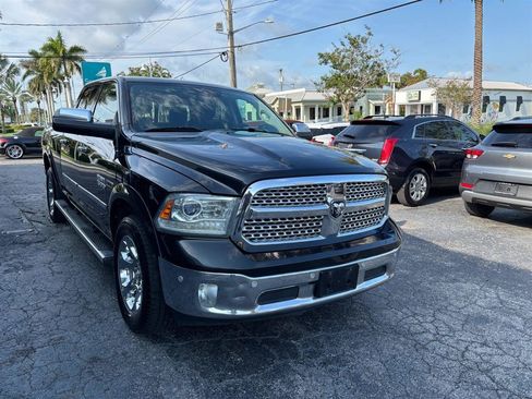 Used 2018 RAM 1500 Laramie AWD/4WD image 7