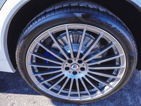 Used 2022 BMW ALPINA XB7 image 8