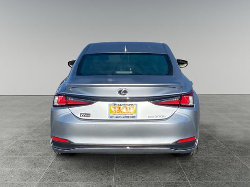 Used 2024 Lexus ES 300h F Sport w/ Accessory Package (Z1) image 4