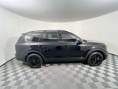 Used 2024 Kia Telluride SX Prestige X-Pro AWD/4WD image 2