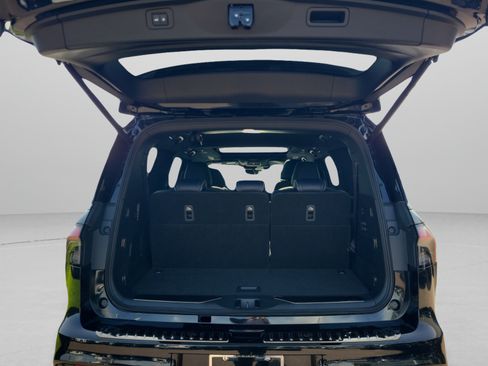 Certified 2026 INFINITI QX80 4WD w/ Sport Exterior Package image 45