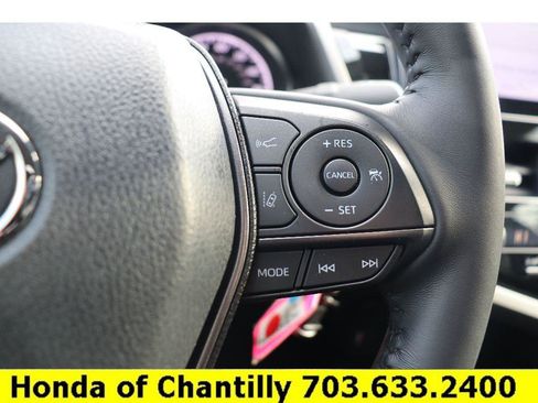 Used 2024 Toyota Camry SE image 13