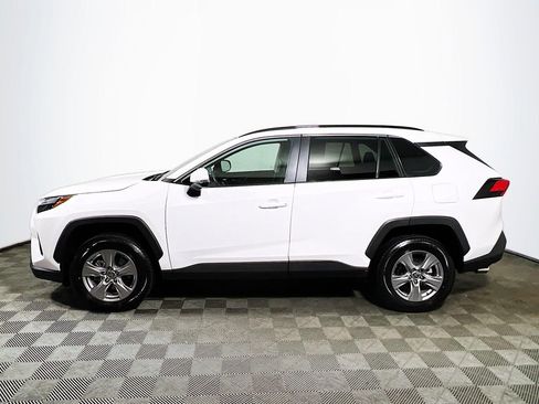 Certified 2025 Toyota RAV4 XLE AWD/4WD image 5