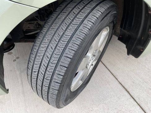 Used 2010 Toyota Sienna LE image 39