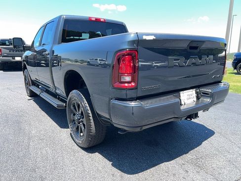 Used 2025 RAM 2500 Big Horn AWD/4WD image 7