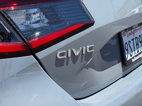 Used 2025 Honda Civic Sport image 23