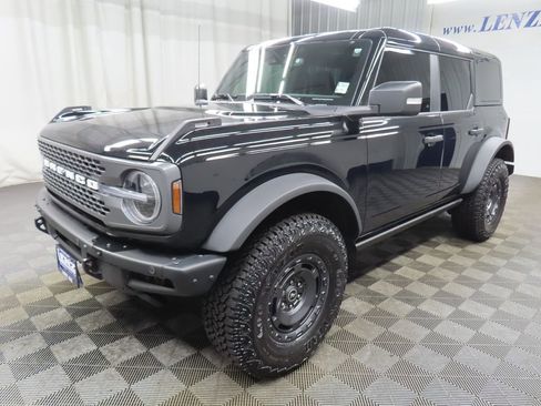 Used 2025 Ford Bronco Badlands w/ Sasquatch Package AWD/4WD image 9