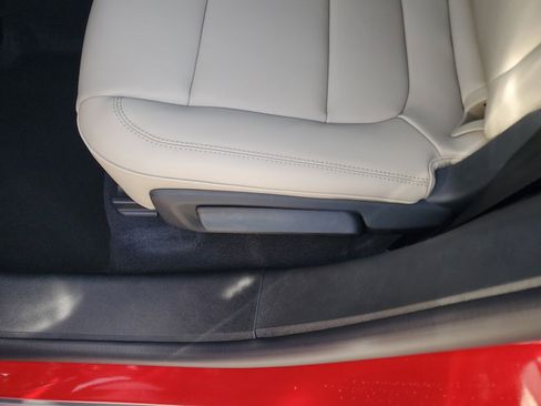 New 2026 Lincoln Corsair Premiere FWD image 13