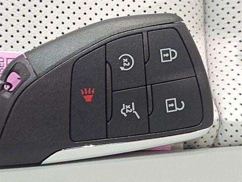 New 2026 GMC Terrain Denali w/ LPO, Black Badging Package image 36