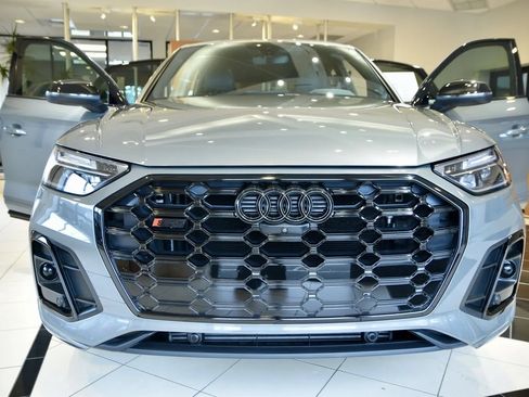 Used 2023 Audi SQ5 Premium Plus w/ Premium Plus Package AWD/4WD image 2