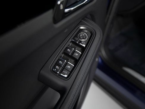 New 2026 Porsche Macan S image 21