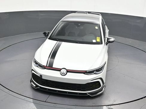 Used 2024 Volkswagen GTI SE FWD image 22