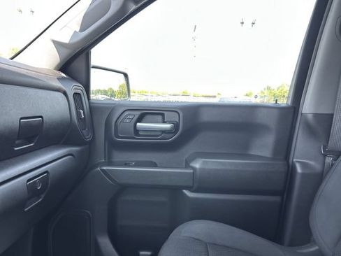 Used 2019 Chevrolet Silverado 1500 Custom Trail Boss w/ Custom Convenience Package AWD/4WD image 33