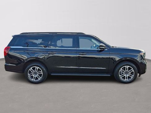 Used 2025 Ford Expedition Max Active AWD/4WD image 7