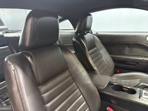 Used 2007 Ford Mustang GT RWD image 46