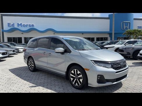 Certified 2025 Honda Odyssey EX-L image 17