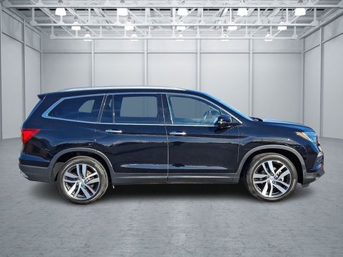 Used 2018 Honda Pilot Elite image 7