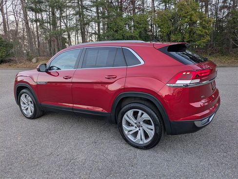 Certified 2021 Volkswagen Atlas Cross Sport SEL image 6
