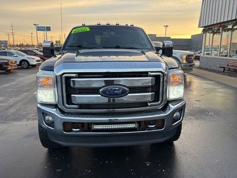 Used 2014 Ford F250 XLT w/ XLT Premium Package image 18