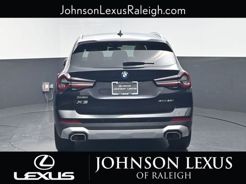 Used 2022 BMW X3 xDrive30i w/ Premium Package AWD/4WD image 8