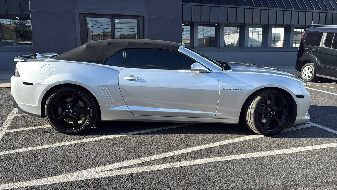 Used 2015 Chevrolet Camaro SS w/ RS Package RWD image 2