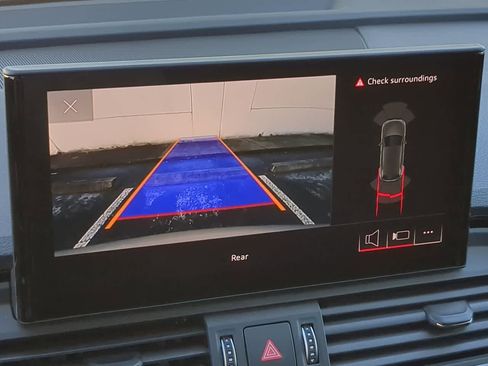 Used 2025 Audi Q5 2.0T Premium image 30