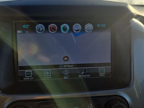 Used 2018 Chevrolet Suburban LT image 7